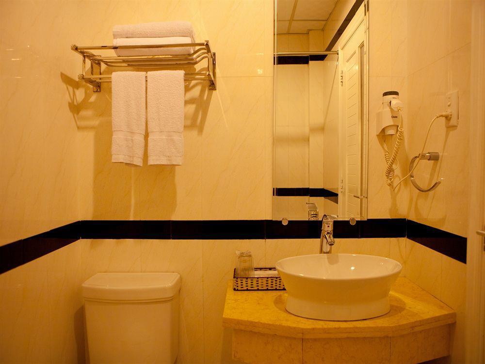King Star Hotel Thành Pho Ho Chí Minh Esterno foto
