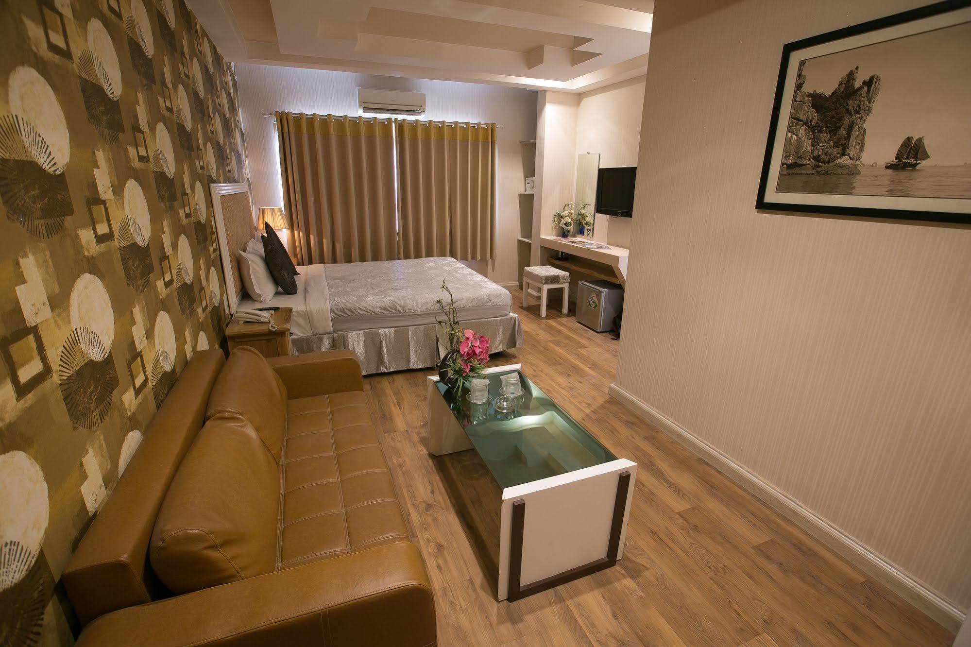 King Star Hotel Thành Pho Ho Chí Minh Esterno foto